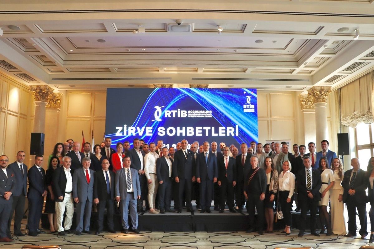 Türk iş insanları, Moskova'da Rusya Ticaret ve Sanayi Bakan Yardımcısı Gruzdev'le görüştü