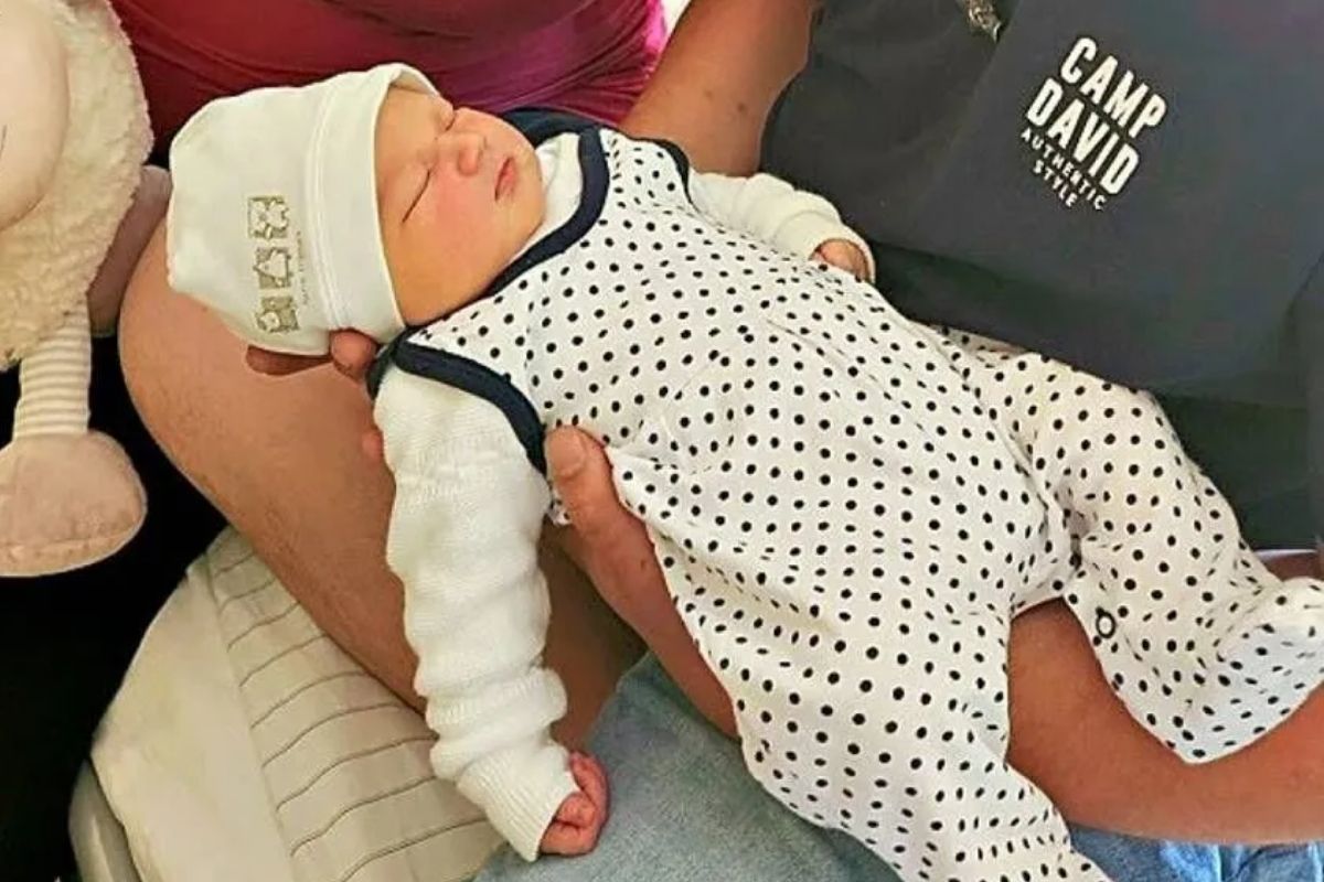 Almanya'nın kilosunu konuştuğu bebek