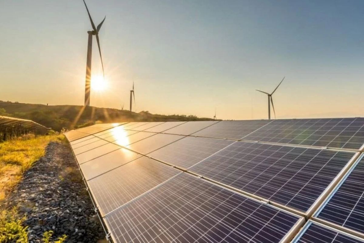 Türkiye 2035'e kadar yenilenebilir enerjiye 73 milyar dolar yatırım yapacak