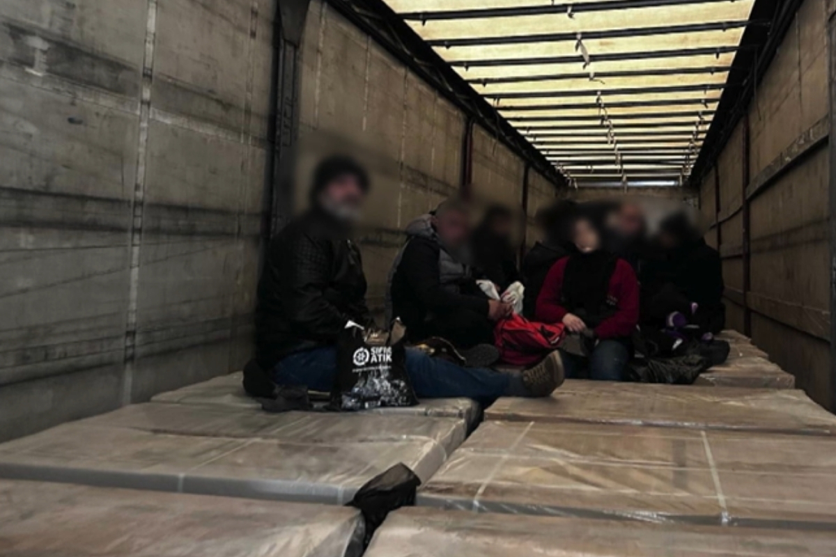 Göçmenlerin akılalmaz kaçış yöntemleri