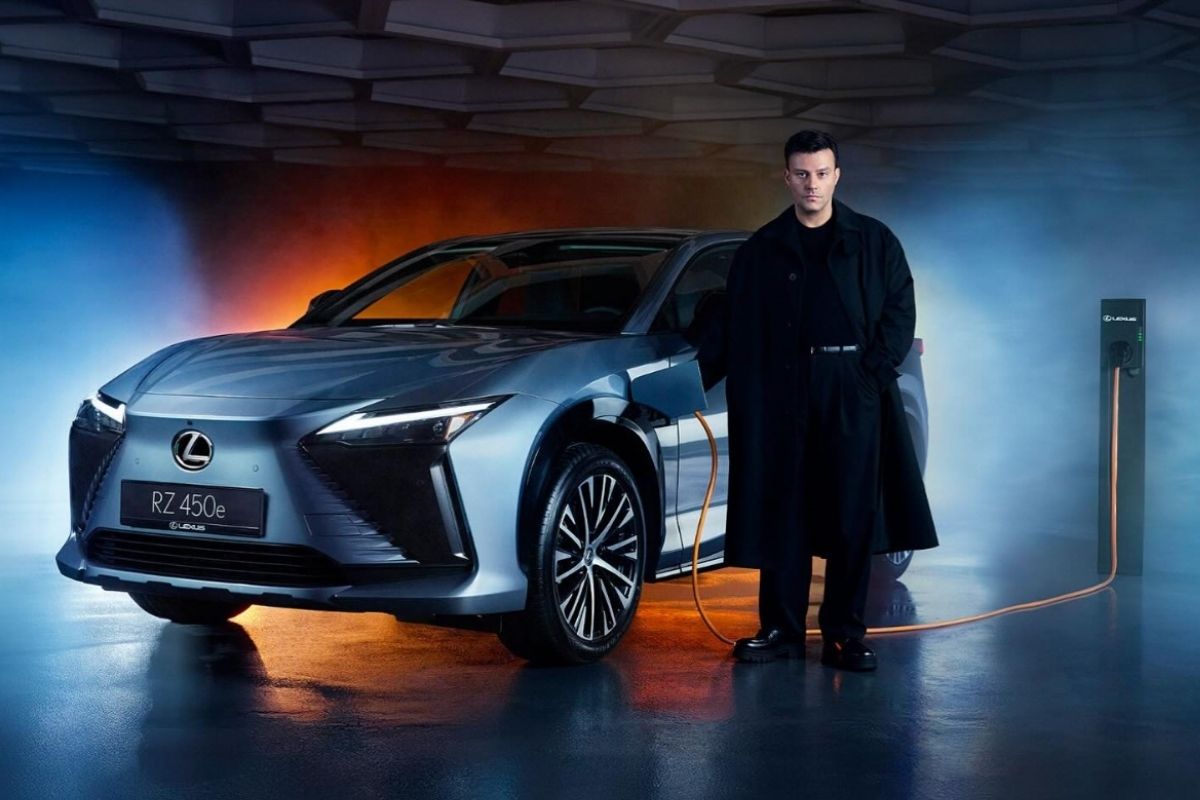 Lexus’un elektrikli modeli RZ’in Türkiye’deki lansman yüzü Salih Bademci