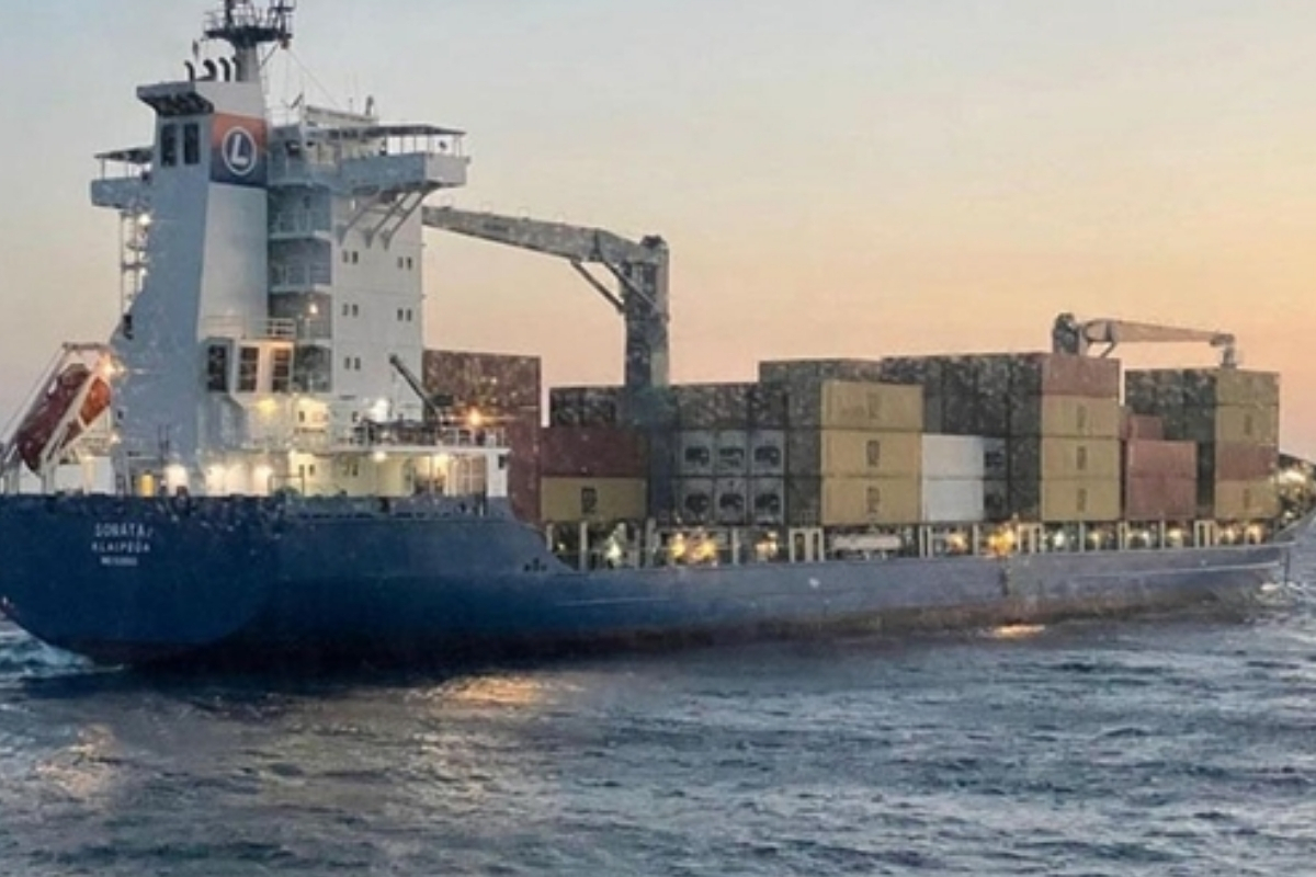 Çanakkale Boğazı'nda arızalı gemiye kurtarma operasyonu