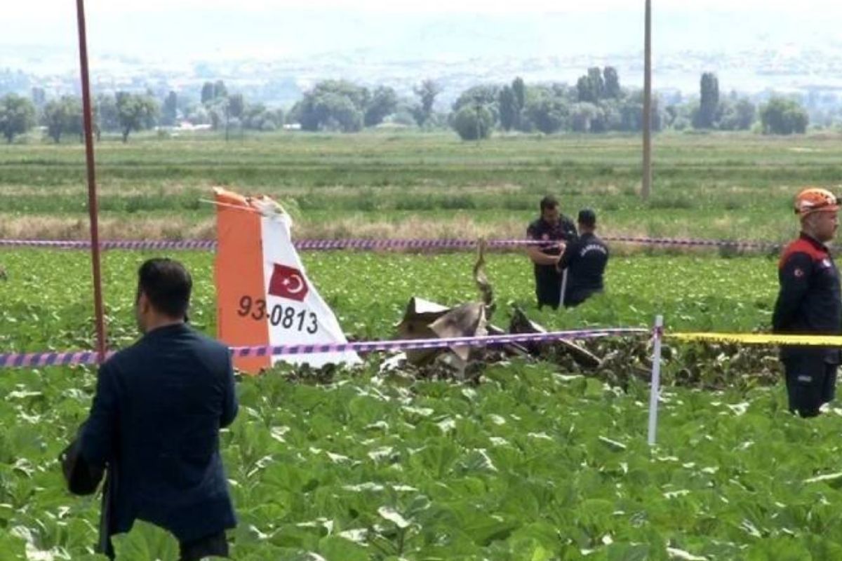 Kayseri'de eğitim uçağı düştü: 2 pilot şehit oldu