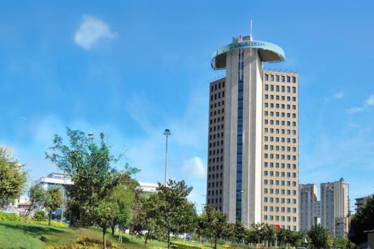 Garanti BBVA dolar/TL tahminini düşürdü