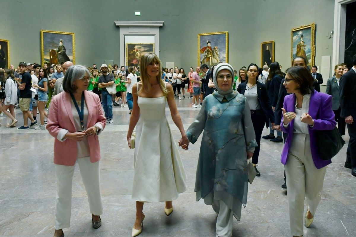 Emine Erdoğan İspanya Başbakanı'nın eşiyle müze gezdi