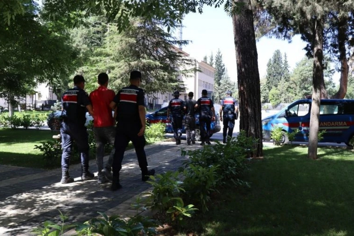 Matruşka Operasyonu'nda sekiz kişi tutuklandı