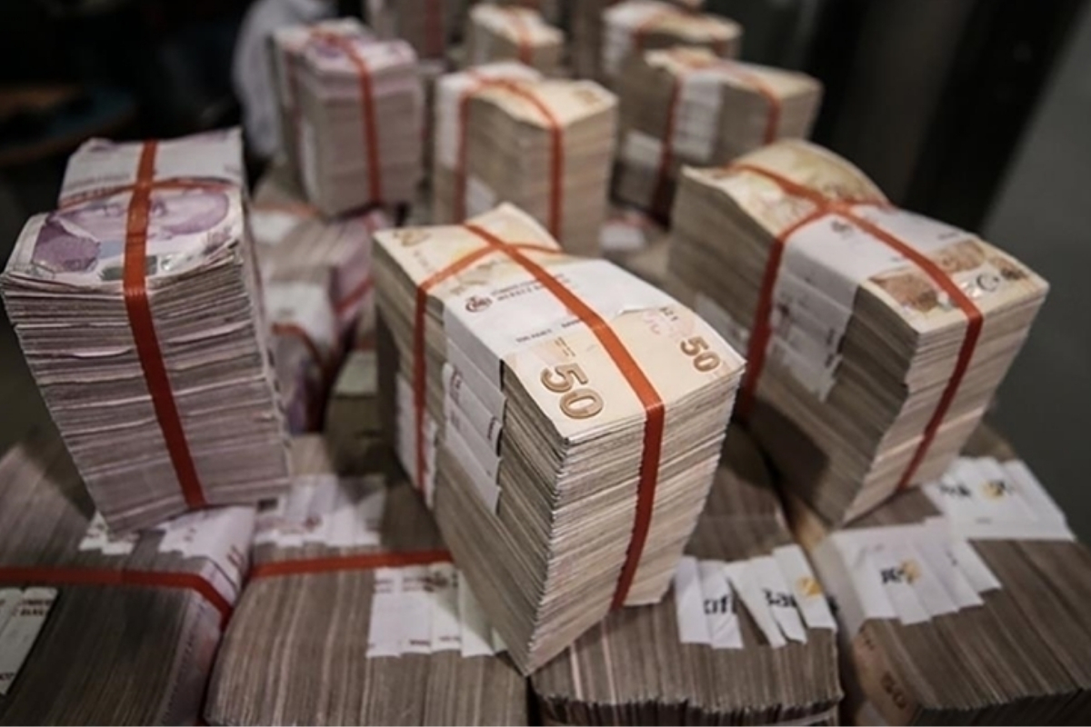 Bankacılık sektörünün kredi hacmi geçen hafta 13,5 trilyon lira oldu