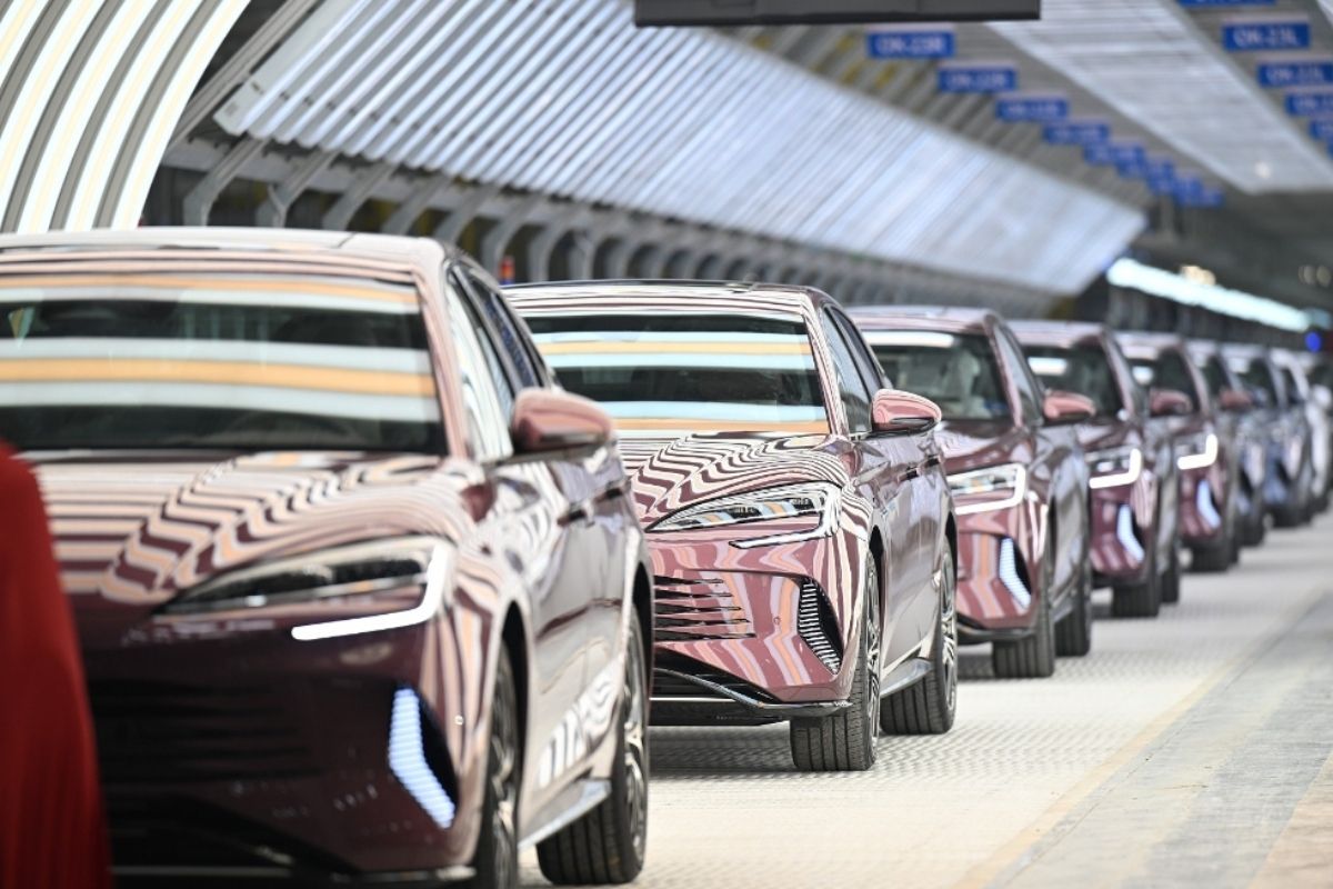 Çin'den Türkiye'ye elektrikli otomobillere getirilen ek vergiyi kaldırma çağrısı