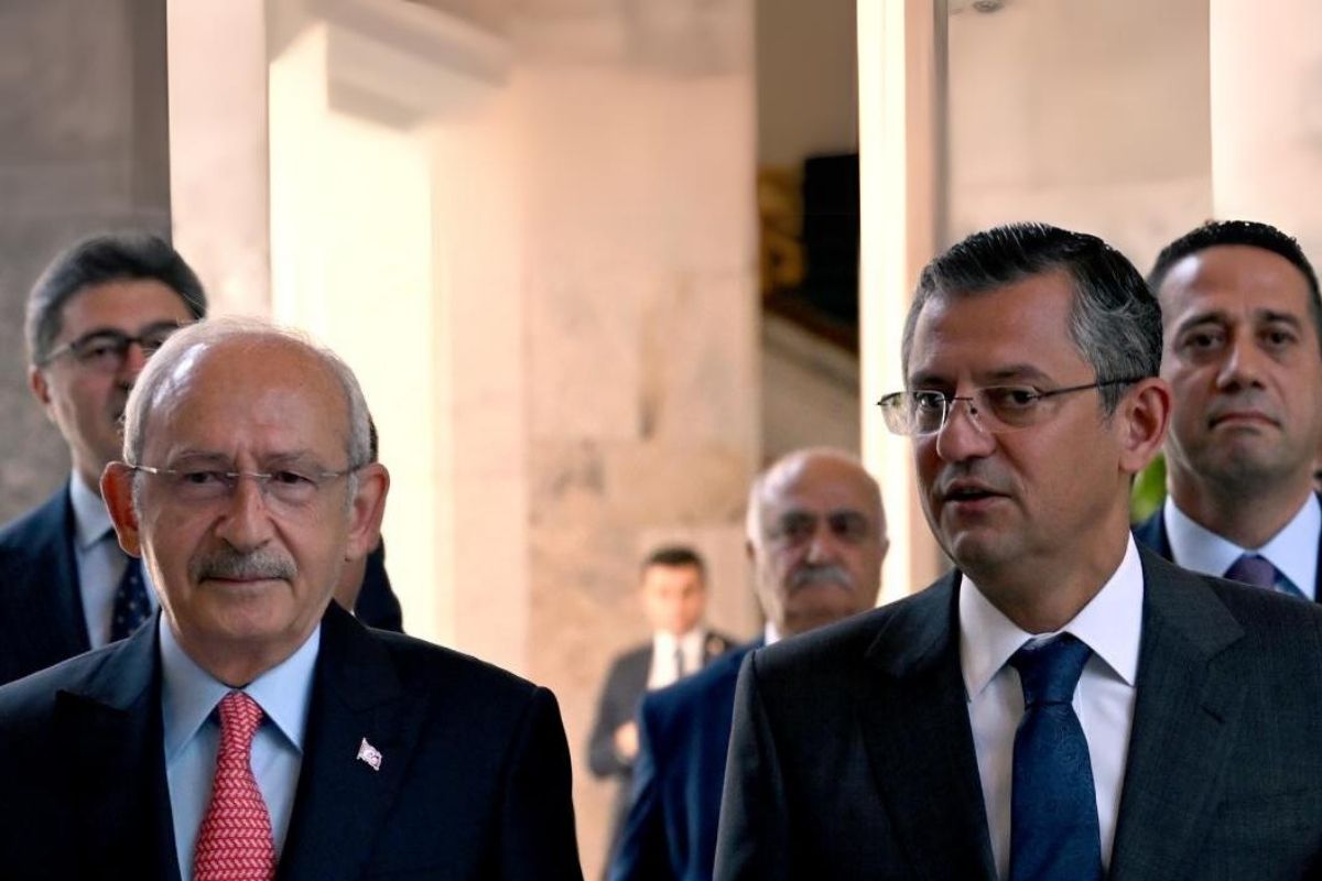 Özgür Özel'den adalet yürüyüşü mesajı
