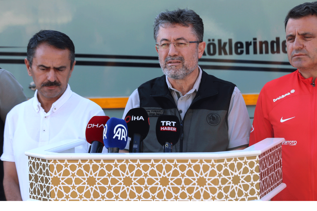 Bakan Yumaklı açıkladı: Çanakkale'deki orman yangını kontrol altına alındı