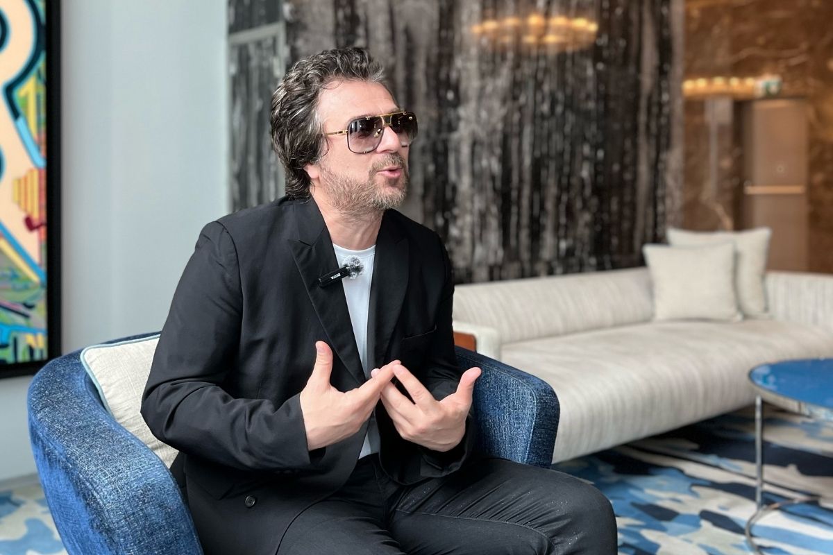 İranlı şarkıcı Mansour, İstanbul'da bir dizi konser verecek