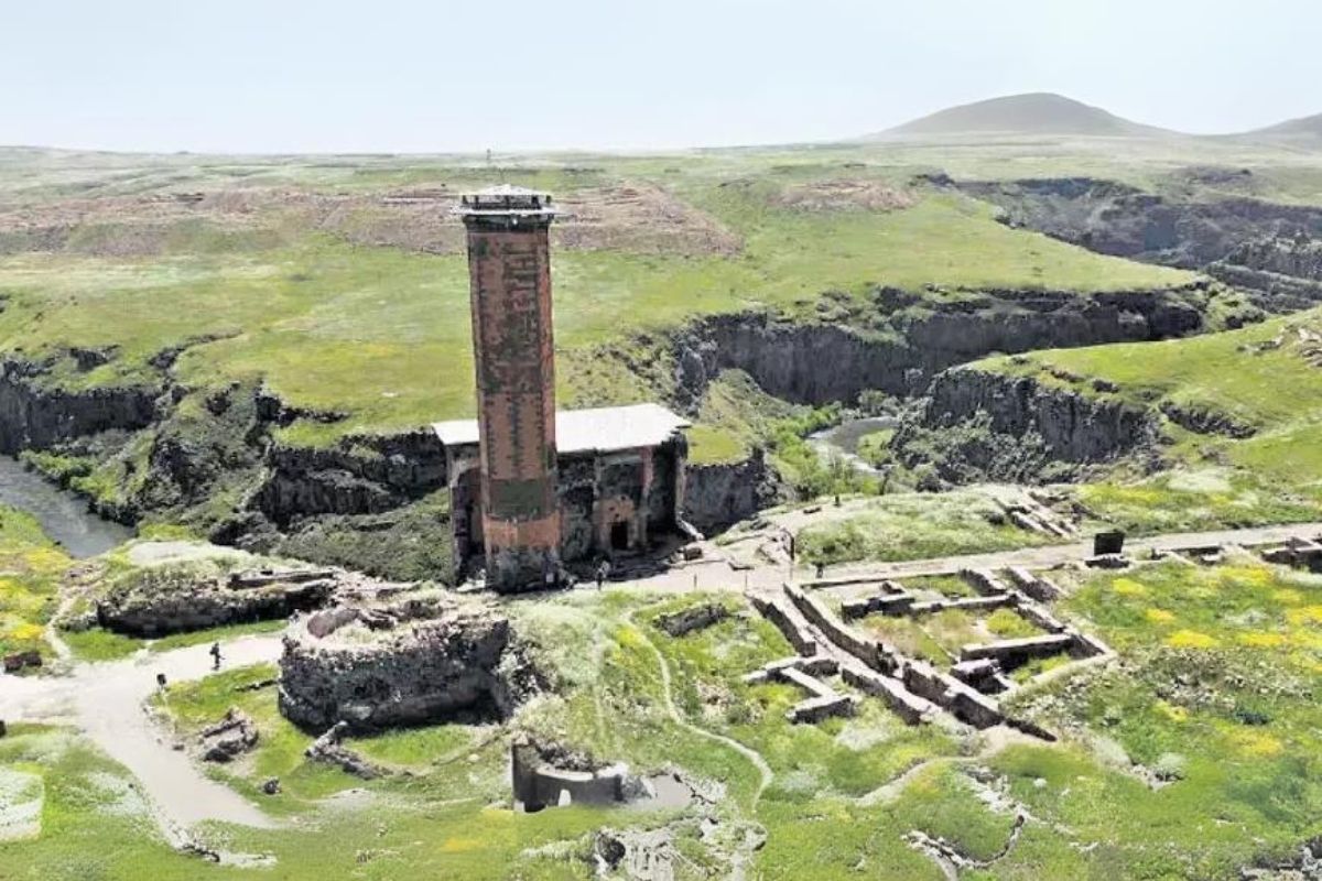 Ani Ören Yeri’nde saklı tarih gün yüzüne çıkıyor
