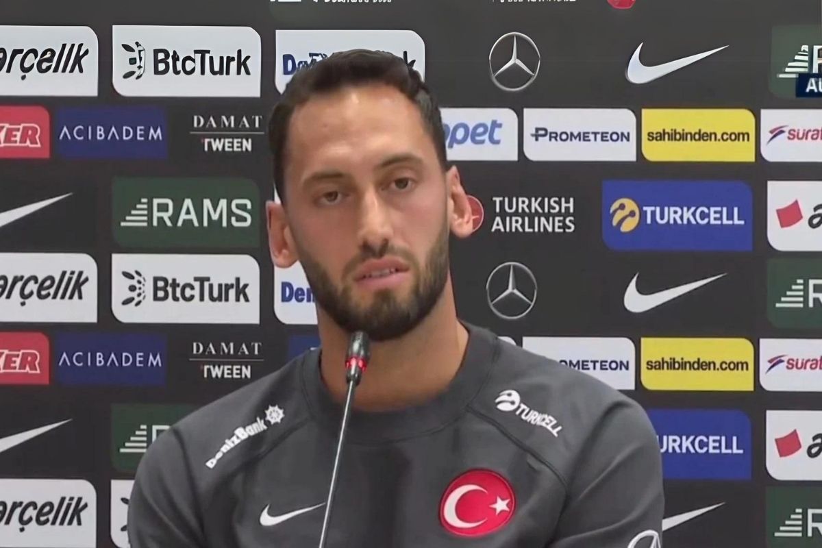 A Milli Futbol Takımı'nın kaptanı Hakan Çalhanoğlu'ndan açıklamalar