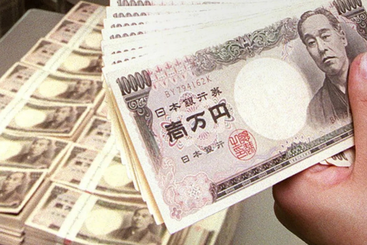 Japon yeni, "müdahale" açıklamalarıyla 7 iş gününün ardından duruldu