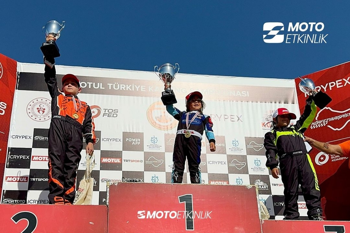 Zayn Sofuoğlu'nun Türkiye Karting mücadelesi üç zaferle bitti