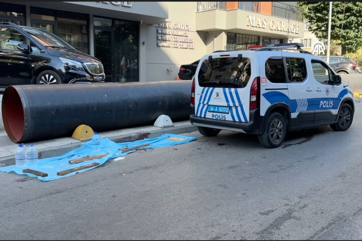Kadıköy'de yük taşıma asansörünün bozulması sonucu düşen işçi hayatını kaybetti
