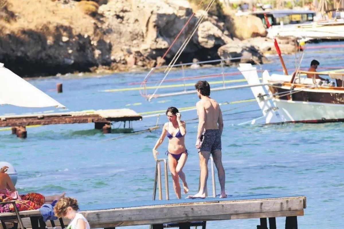 Hande Ataizi fit vücuduyla Bodrum'da