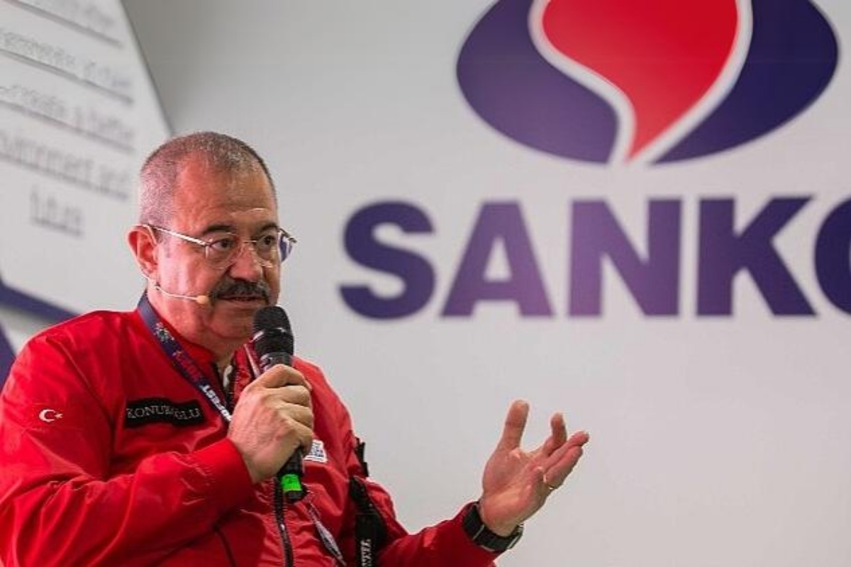 Sanko Holding Yönetim Kurulu Başkanı Adil Sani Konukoğlu: Şirket almaya da satmaya da açığız