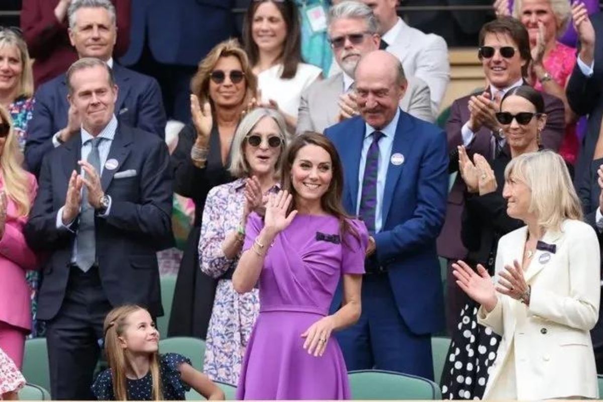 Prenses Charlotte annesiyle gurur duyuyor