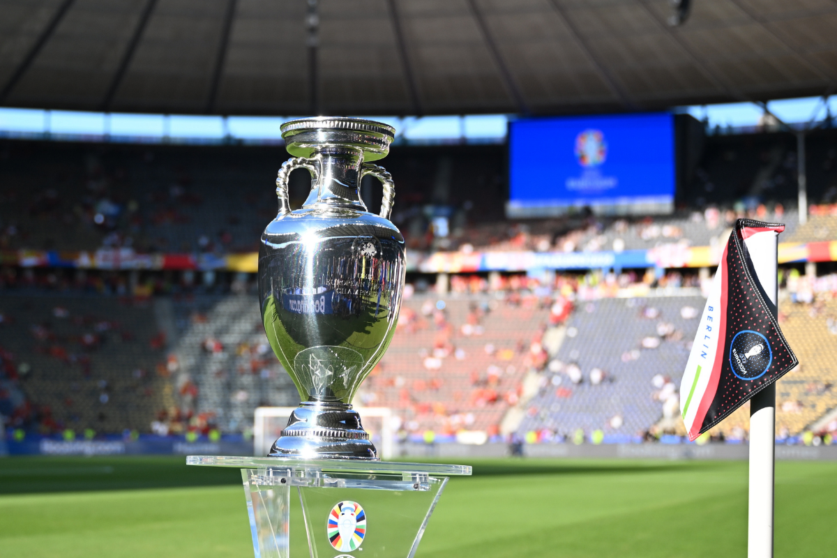 EURO 2024 şampiyonluk kupası Berlin Olimpiyat Stadı’nda