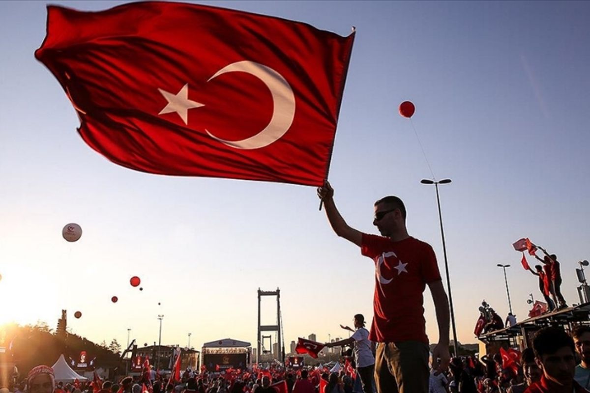 İş dünyasından 15 Temmuz Demokrasi ve Milli Birlik Günü mesajları