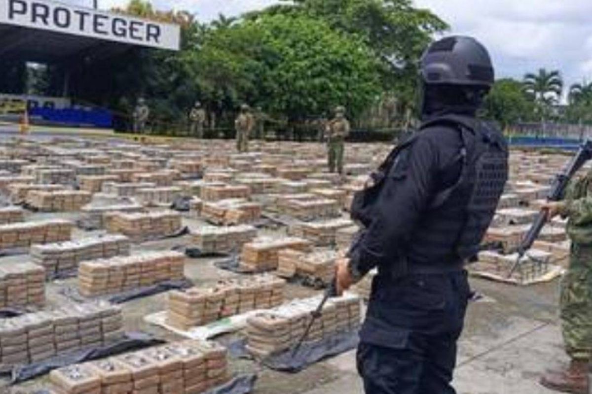 224 milyon dolarlık kokain yakalandı