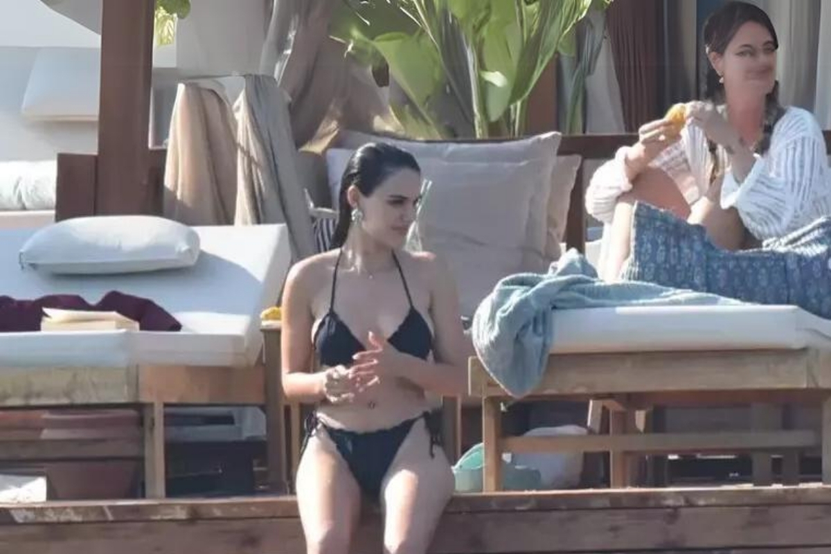 Özgü Kaya tatilde de boş durmadı... Senaryo okumaya başladı