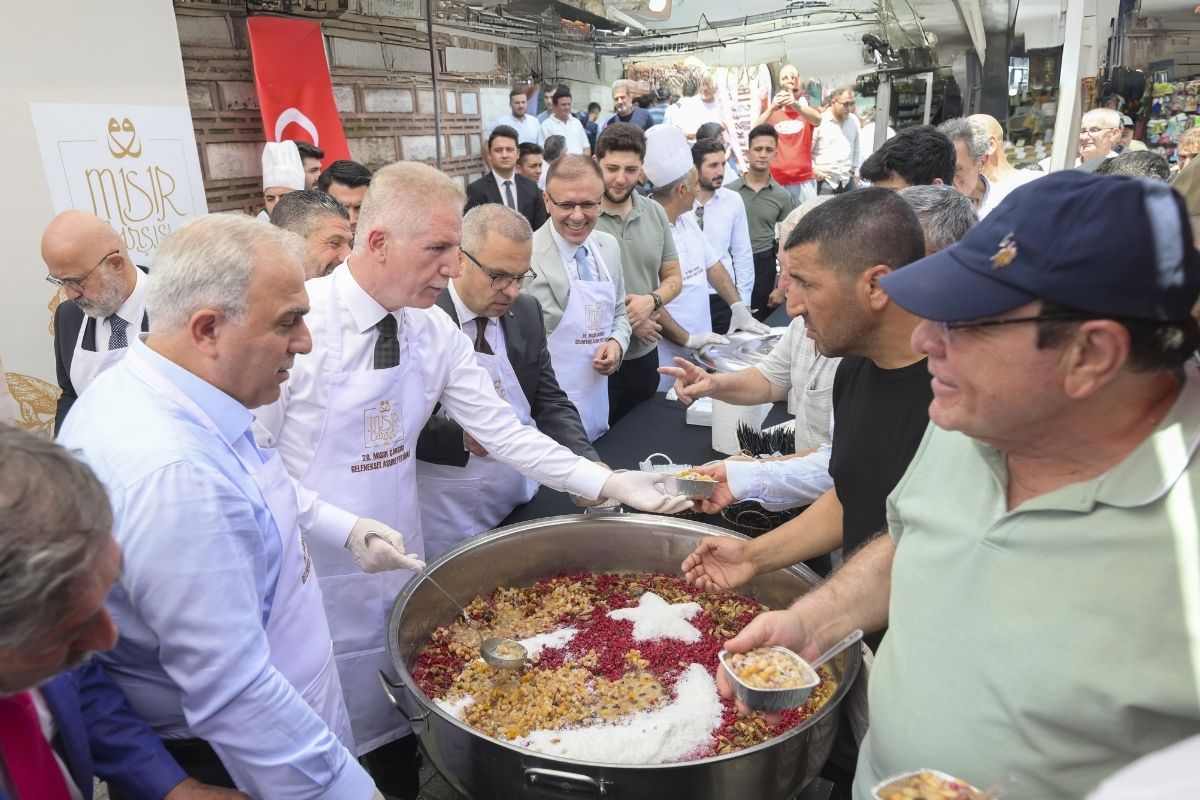 Mısır Çarşısı'nda 28. Geleneksel Aşure Festivali yapıldı