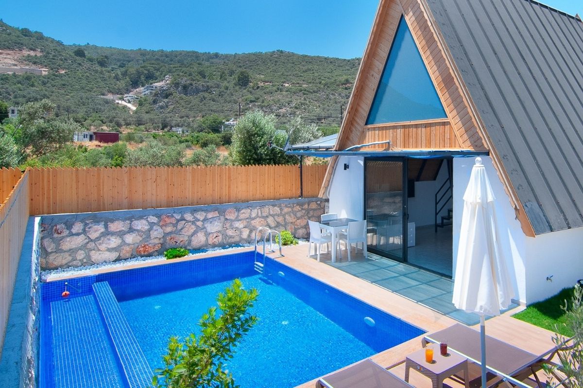 Sapanca'da bungalov havuzunda ölüm