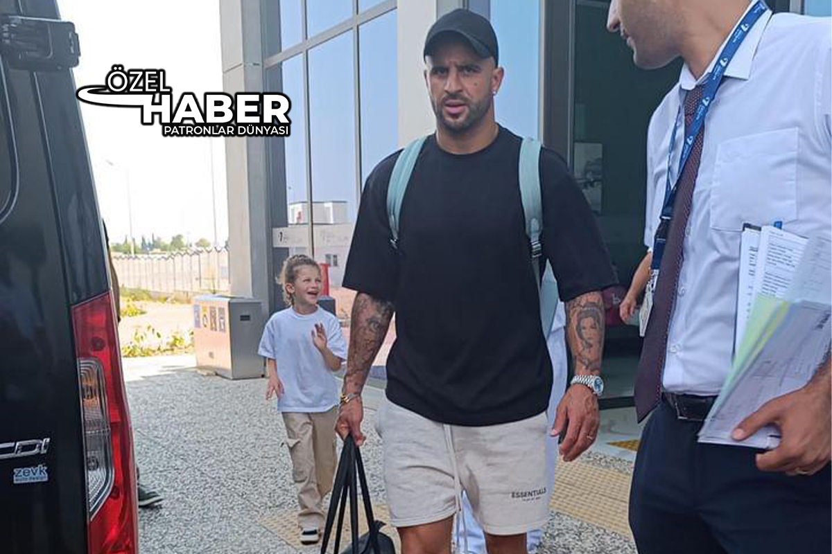 Dünyaca ünlü futbolcu tatil için Antalya’yı seçti