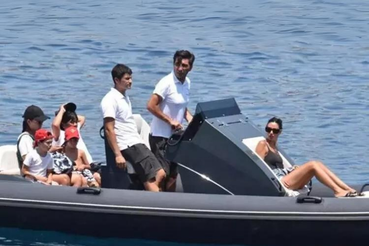 Aslıhan Doğan Turan'ın tekne keyfi