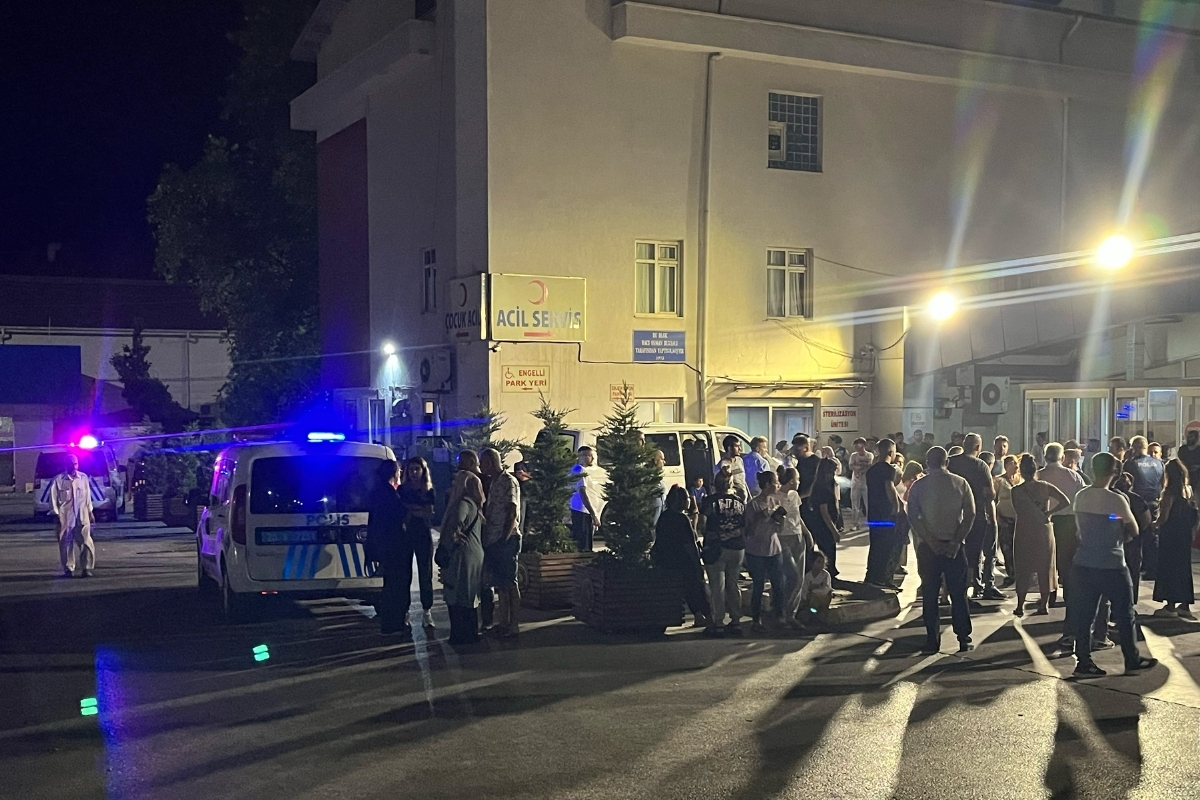 Denizli'de tutuklu ve hükümlüler, gıda zehirlenmesi şüphesiyle hastaneye kaldırıldı