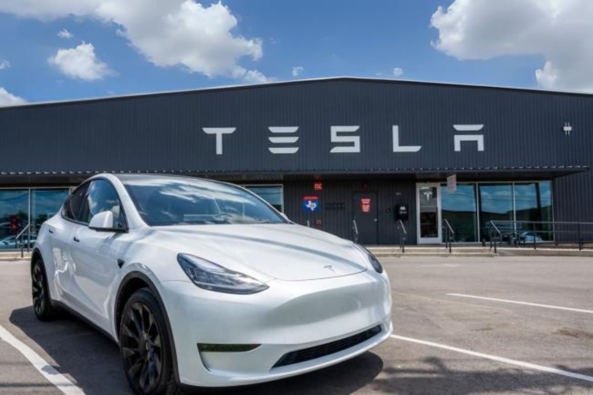 Tesla ABD'de 1,8 milyon aracı geri çağıracak