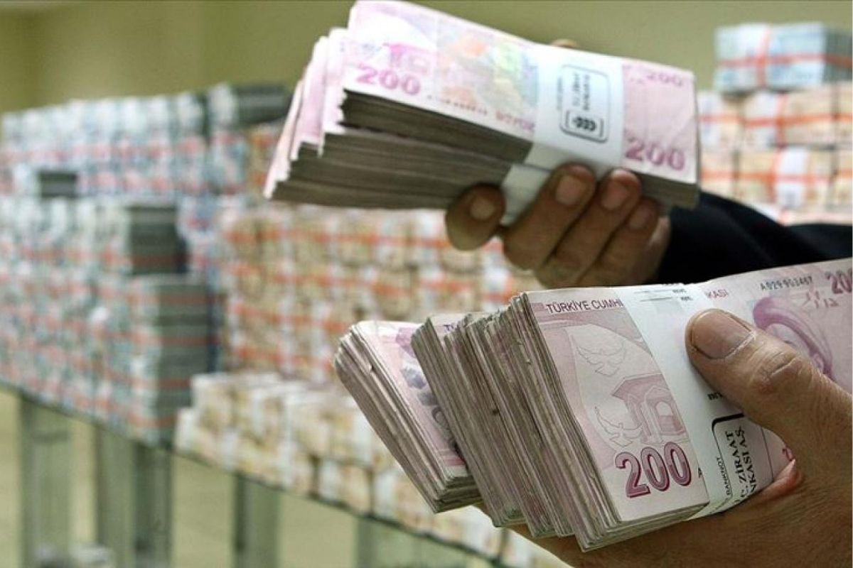 Bankalardaki TL mevduat arttı, yabancı para mevduatlar azaldı