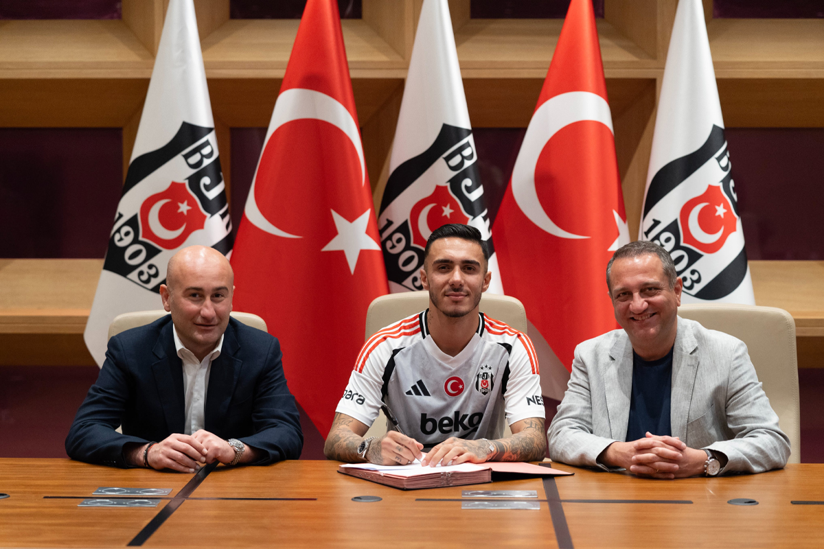 Beşiktaş, Emirhan Topçu'yu duyurdu