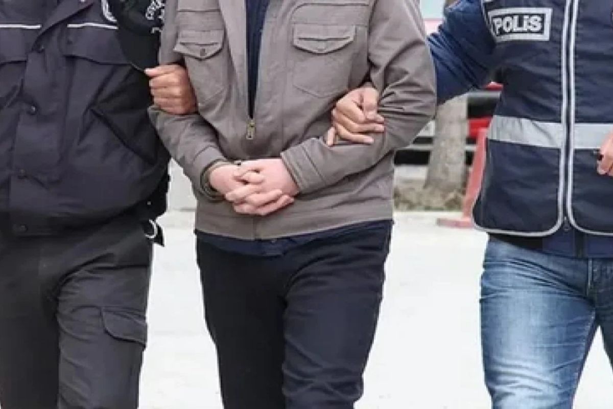Afyonkarahisar'da kız arkadaşını bıçakla öldüren şüpheli yakalandı