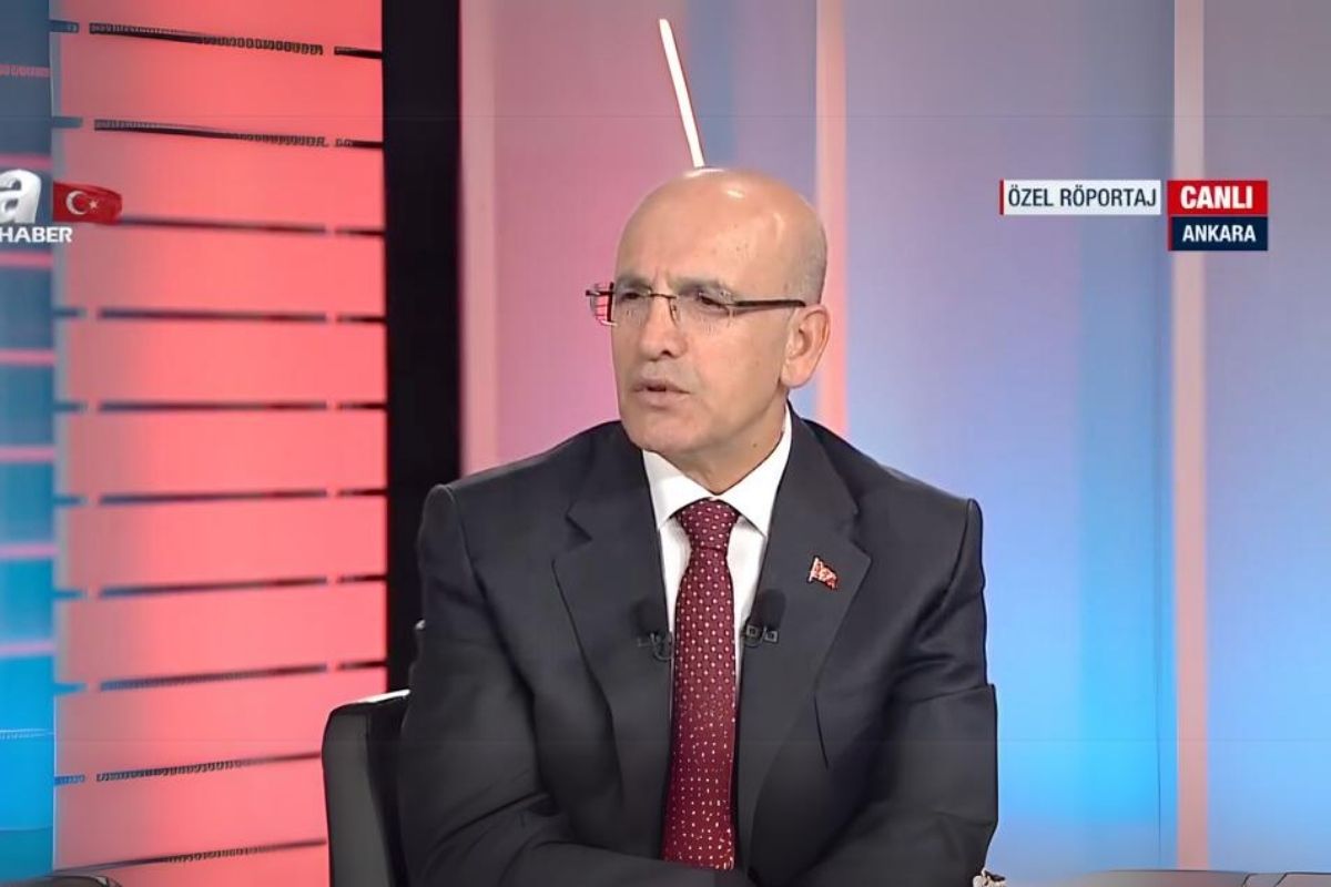 Mehmet Şimşek: Küresel piyasalardaki çalkantı geçici bir panik atağa benziyor