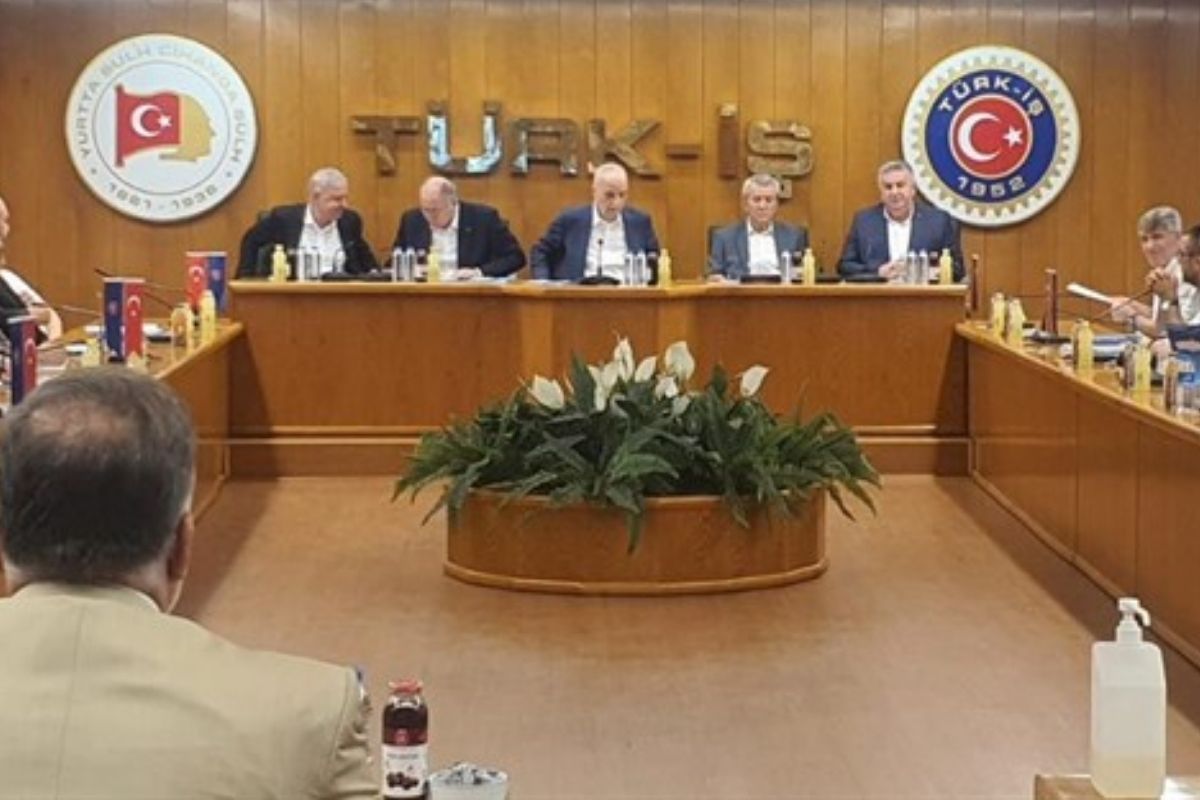 TÜRK-İŞ Başkanlar Kurulu'ndan zam talebi