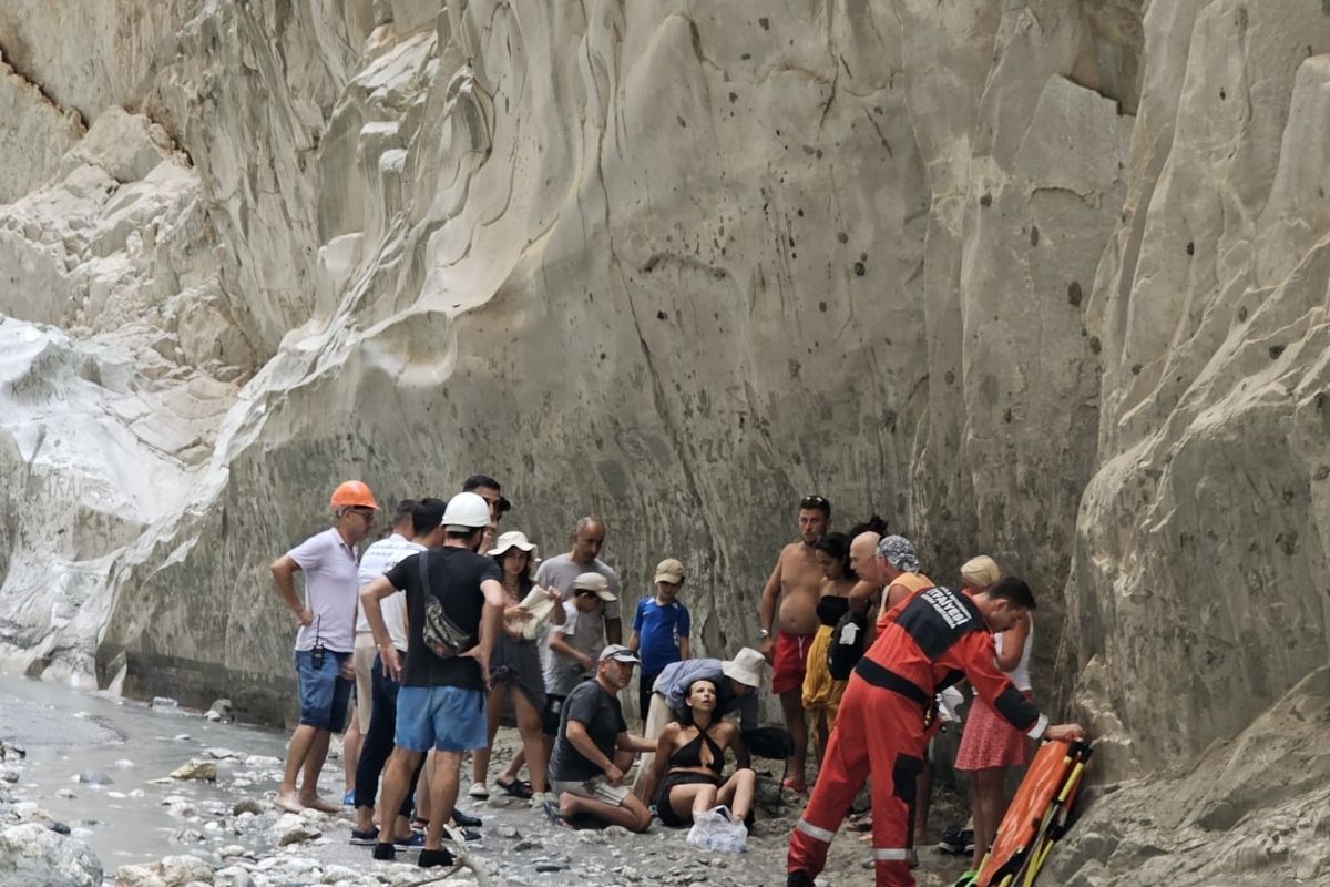 Saklıkent Kanyonunda Rus turistler ölümden döndü
