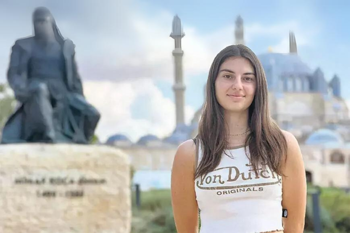 Almanya'nın en genç belediye meclis üyesi Gülafer oldu
