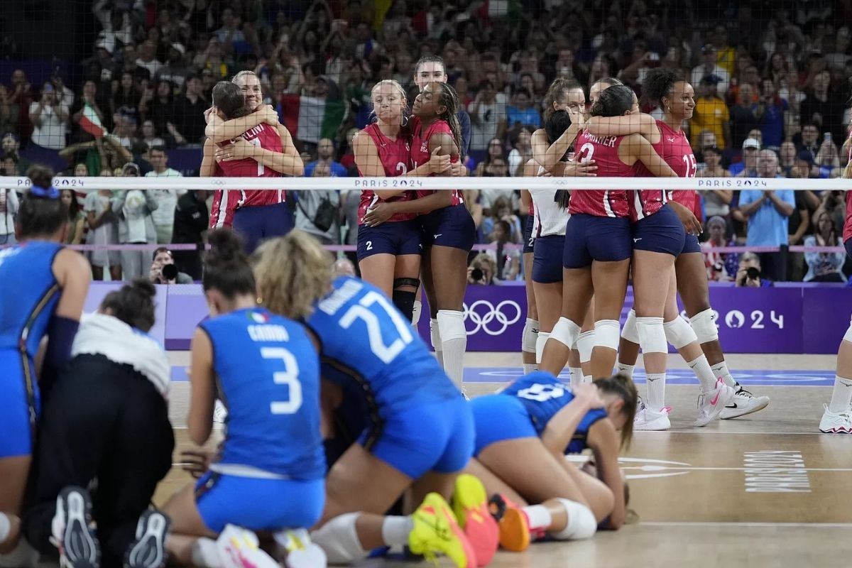 İtalya Kadın Voleybol Takımı, Paris 2024'te olimpiyat şampiyonu oldu