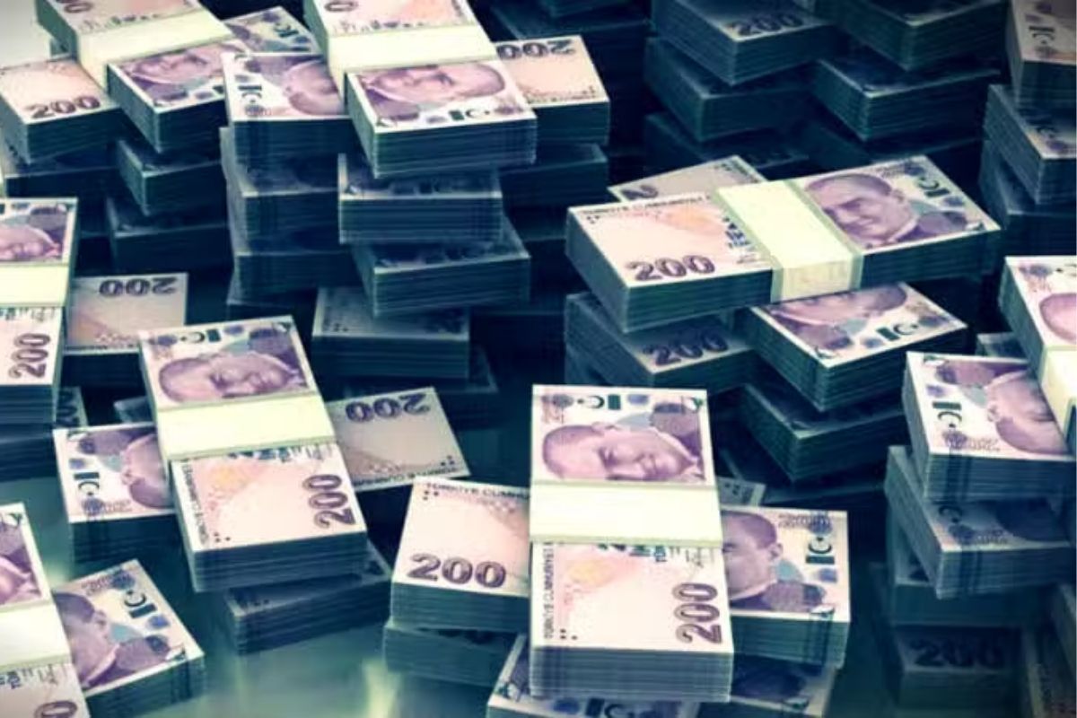 Bankada en çok parası olan 10 il belli oldu