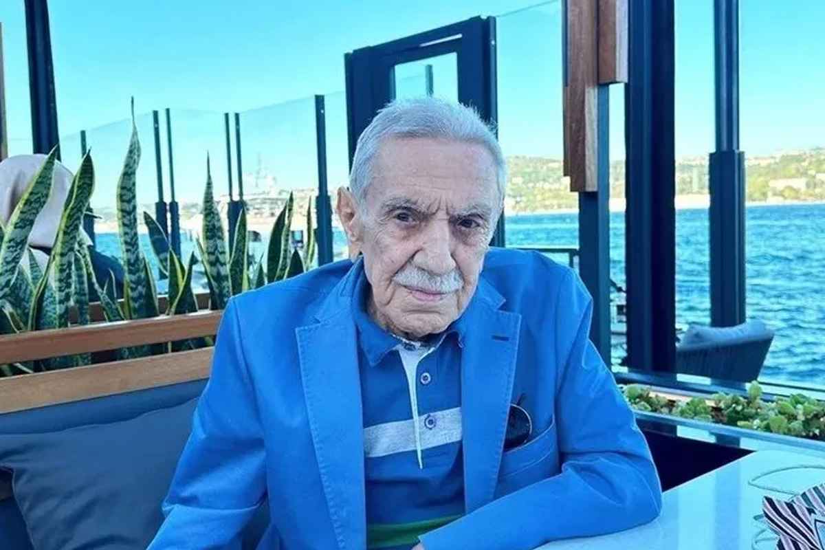 Ünlü oyuncu Aydemir Akbaş hayatını kaybetti