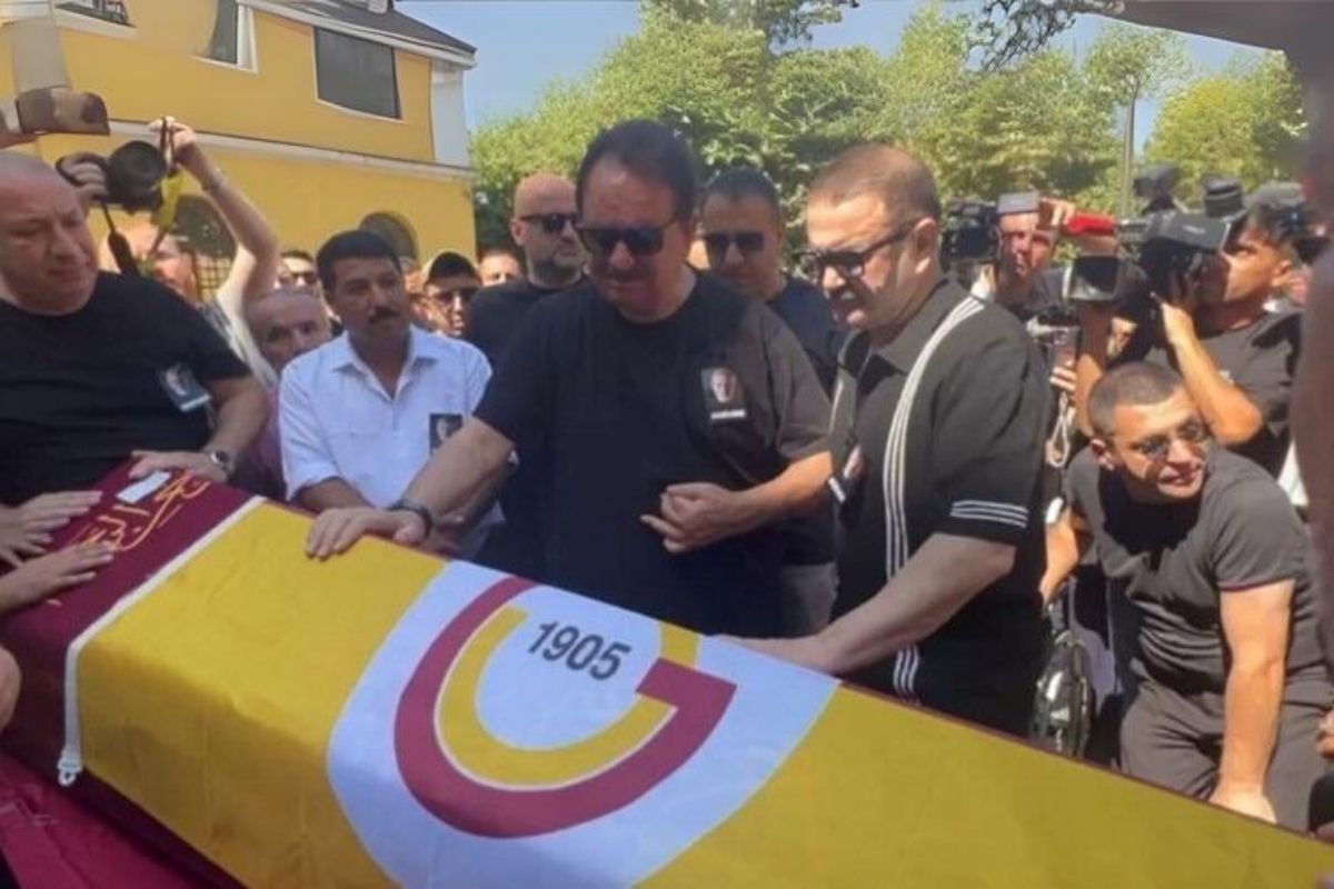 Şafak Sezer'den cenaze isyanı: Ben böyle bir şey görmedim, rezillik