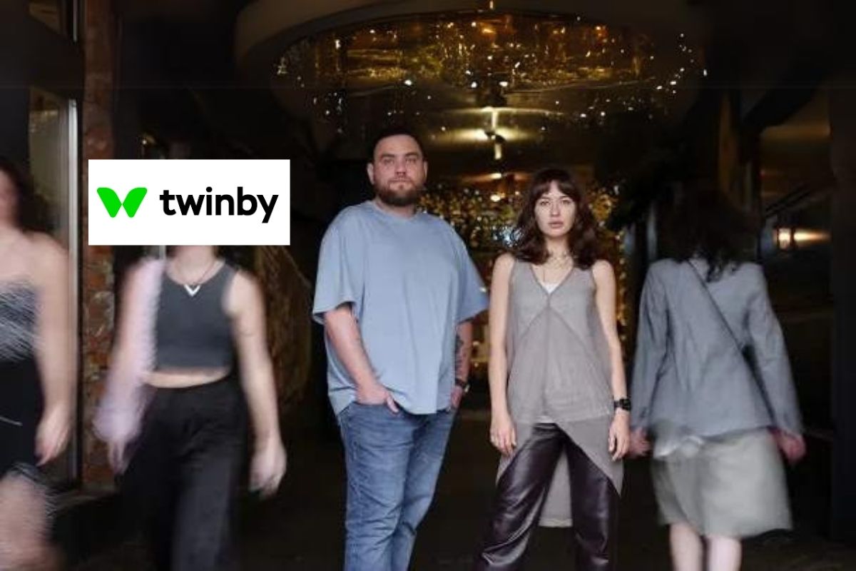 Tinder'ın boşluğunu dolduran 2 Rus genci 2,6 milyon dolar kazandı