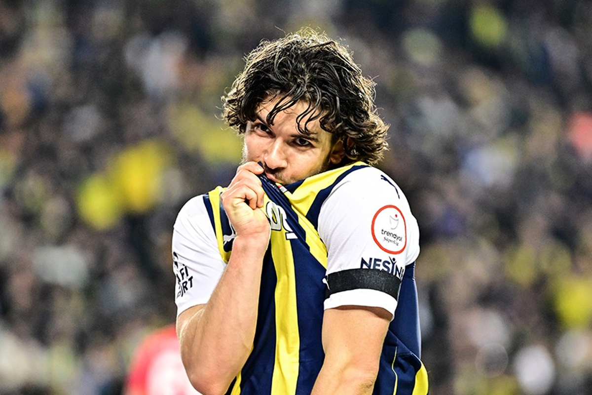 Ferdi Kadıoğlu rekor bedelle Brighton'a transfer oldu