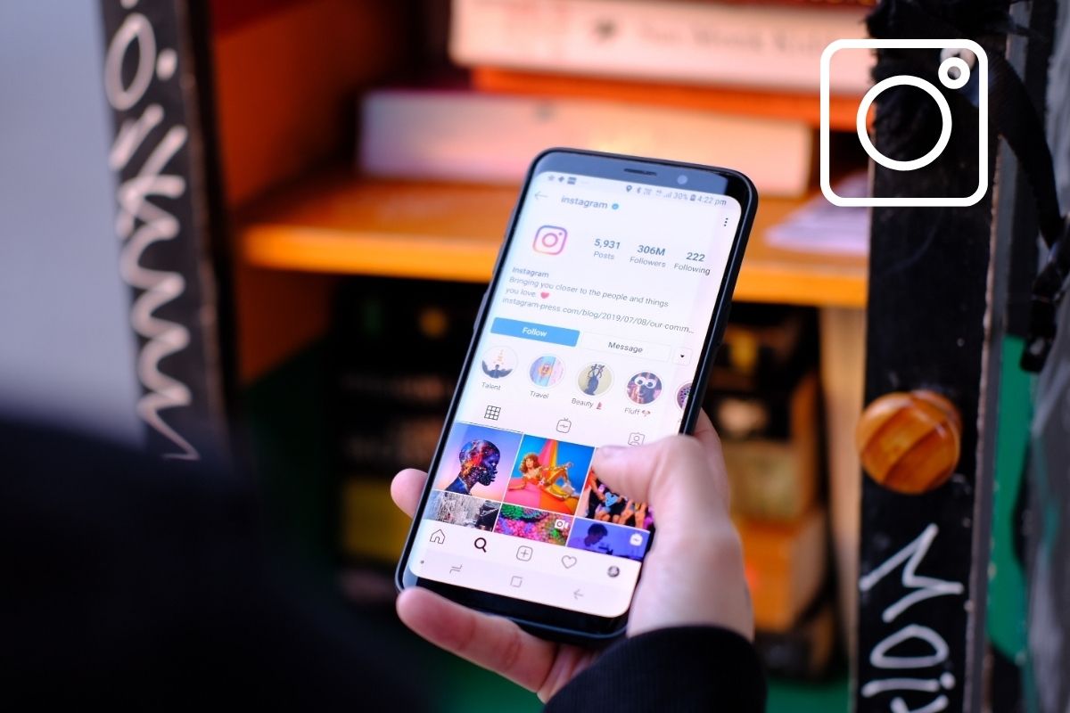 Instagram, fotoğraflara doğrudan metin ve çıkartma ekleme özelliğini yayına aldı