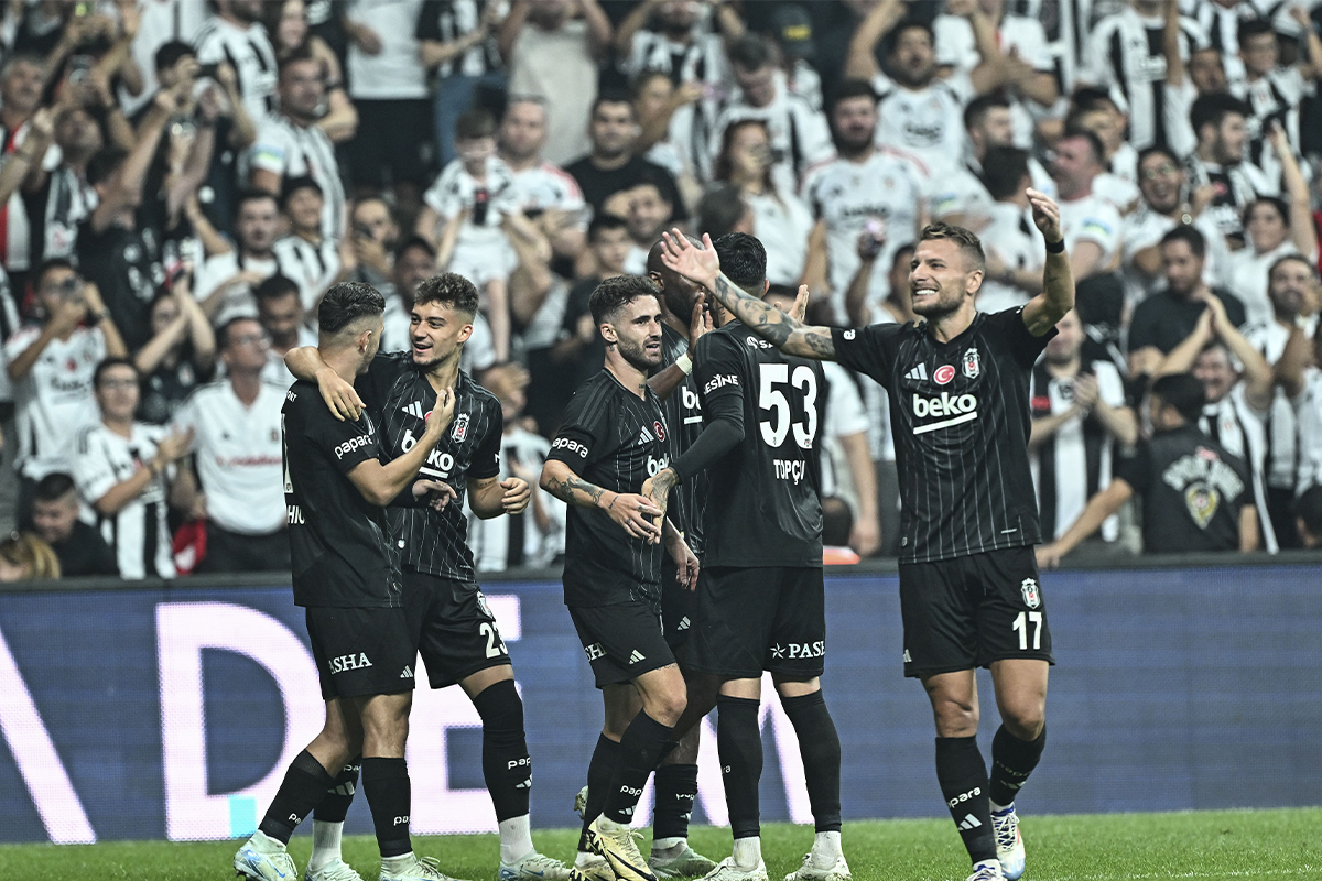 Beşiktaş UEFA Avrupa Ligi’nde gruplara kaldı