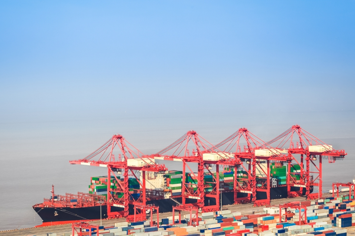 Dış ticaret açığı 7 milyar 295 milyon dolara geriledi
