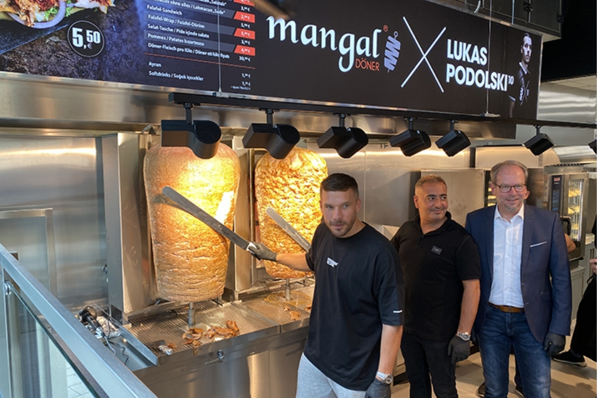 Lukas Podolski'nin d&ouml;nercisine yapay zeka dokunuşu